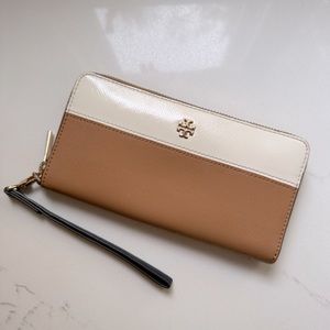 Tory Burch wallet